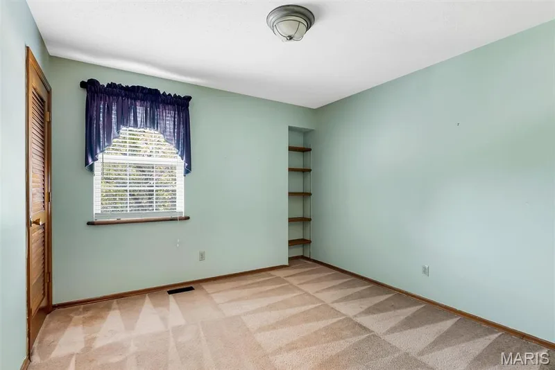 13 Tremaine Court, St Charles, MO 63304 — listing photo 19 of 27
