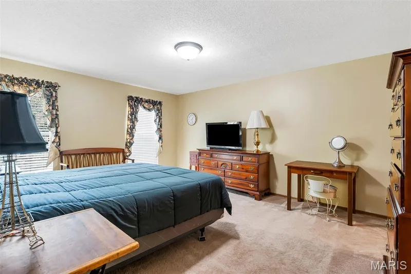13 Tremaine Court, St Charles, MO 63304 — listing photo 22 of 27