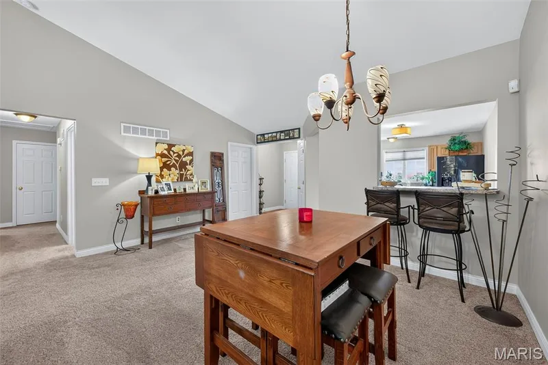 384-386 Shadow Pines Drive, Wentzville, MO 63385 — listing photo 11 of 73