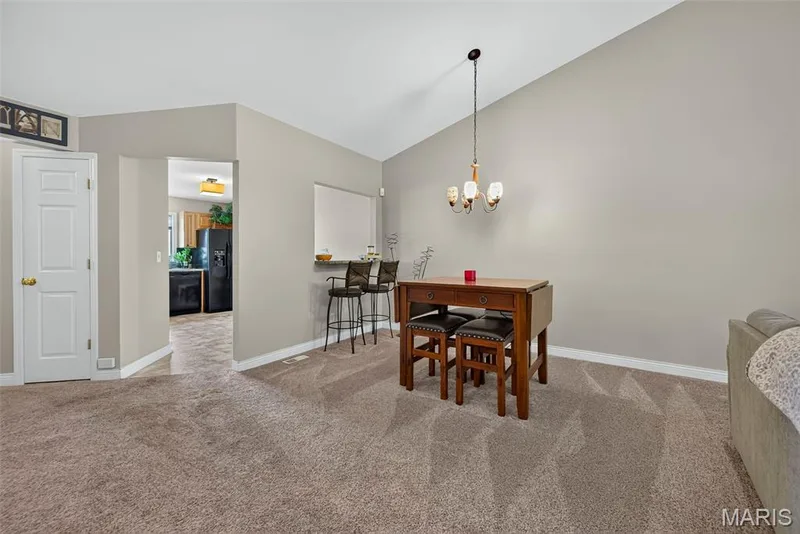 384-386 Shadow Pines Drive, Wentzville, MO 63385 — listing photo 12 of 73