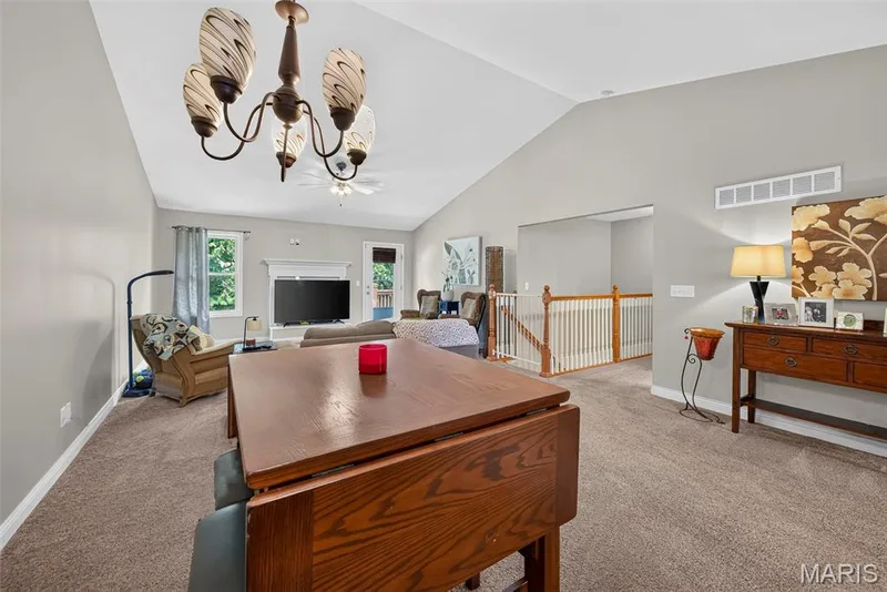 384-386 Shadow Pines Drive, Wentzville, MO 63385 — listing photo 18 of 73