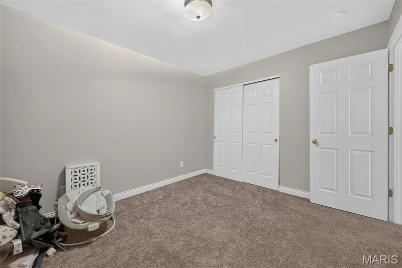 384-386 Shadow Pines Drive, Wentzville, MO 63385 — listing photo 24 of 73