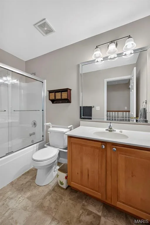 384-386 Shadow Pines Drive, Wentzville, MO 63385 — listing photo 25 of 73