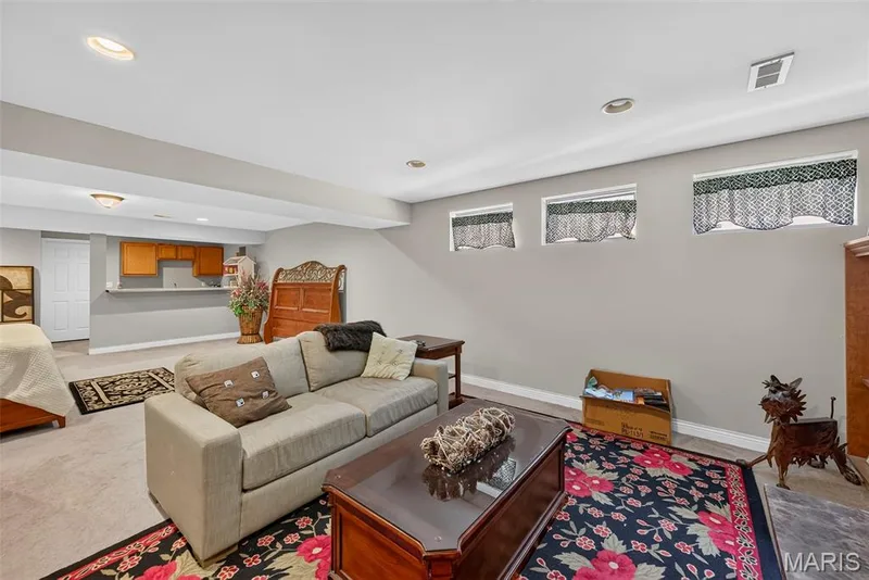 384-386 Shadow Pines Drive, Wentzville, MO 63385 — listing photo 30 of 73