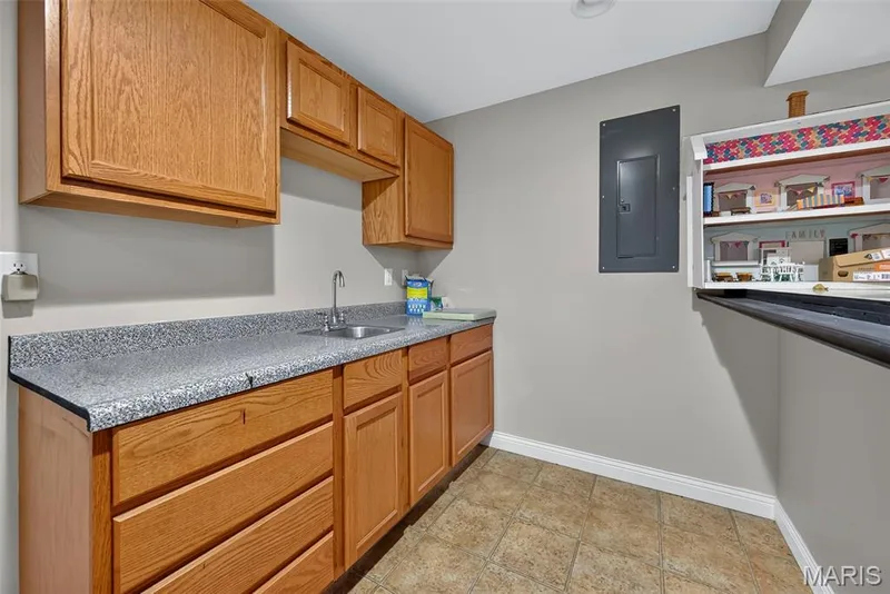 384-386 Shadow Pines Drive, Wentzville, MO 63385 — listing photo 32 of 73