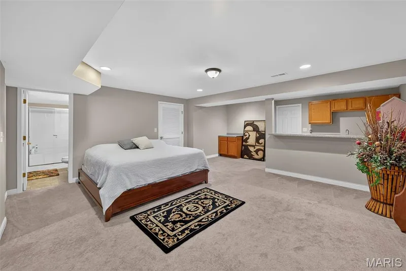 384-386 Shadow Pines Drive, Wentzville, MO 63385 — listing photo 34 of 73