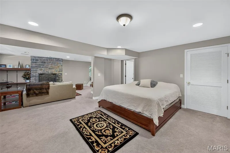 384-386 Shadow Pines Drive, Wentzville, MO 63385 — listing photo 35 of 73