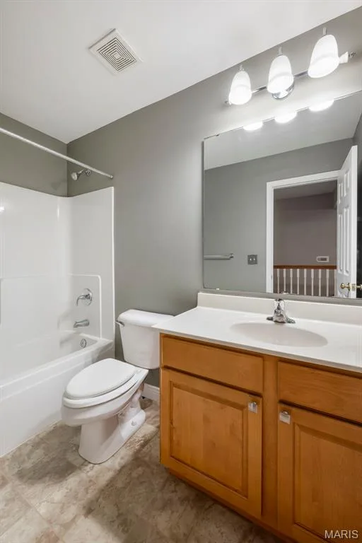 384-386 Shadow Pines Drive, Wentzville, MO 63385 — listing photo 64 of 73