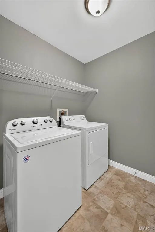 384-386 Shadow Pines Drive, Wentzville, MO 63385 — listing photo 65 of 73