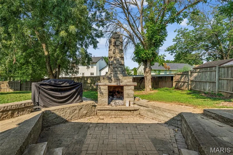 871 Molloy Drive, O'Fallon, MO 63366 — listing photo 4 of 35