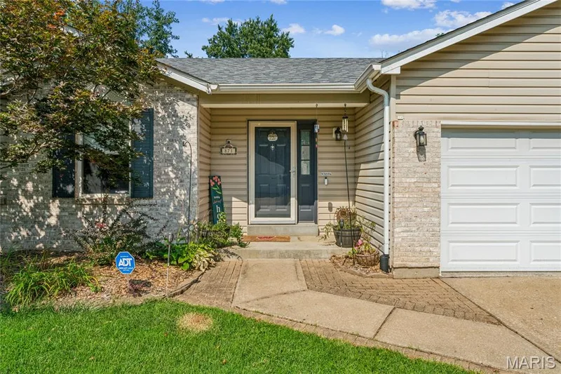 871 Molloy Drive, O'Fallon, MO 63366 — listing photo 8 of 35