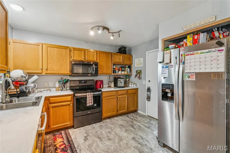 871 Molloy Drive, O'Fallon, MO 63366 — listing photo 14 of 35