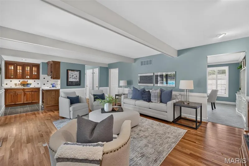 14761 Chesterfield Trails Drive, Chesterfield, MO 63017 — listing photo 8 of 54