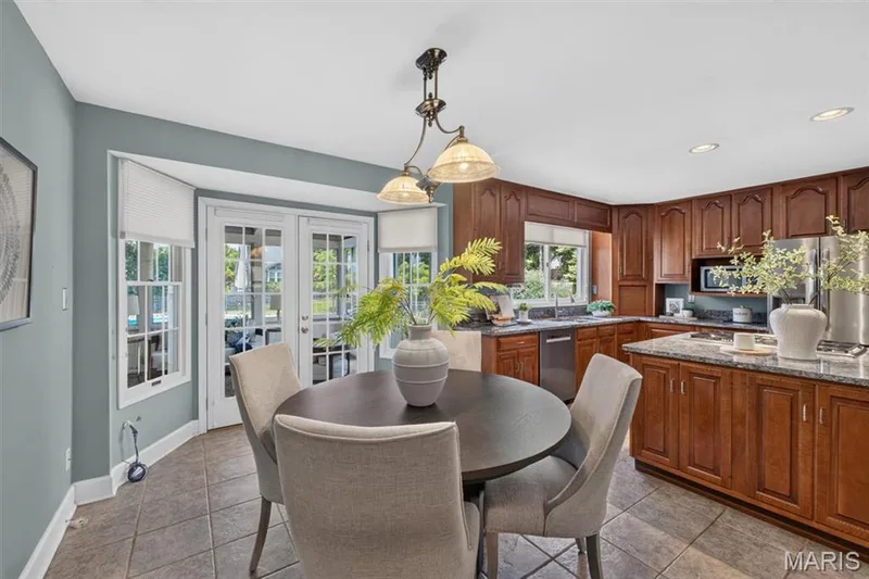 14761 Chesterfield Trails Drive, Chesterfield, MO 63017 — listing photo 21 of 54