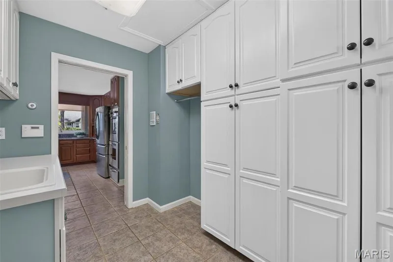 14761 Chesterfield Trails Drive, Chesterfield, MO 63017 — listing photo 26 of 54