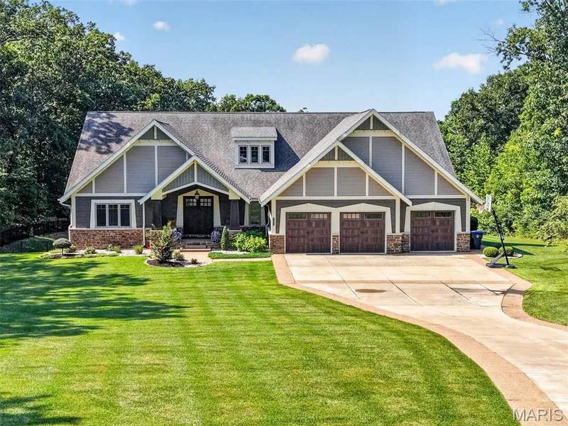1950 Diehr Road, Wentzville, MO β listing photo 1