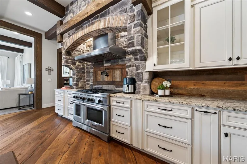 Professional-style gas range with 6 burners and pot filler — 1950 Diehr Road, Wentzville, MO 63385