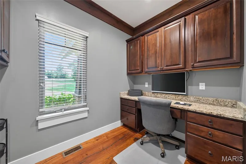 Private dedicated home office — 1950 Diehr Road, Wentzville, MO 63385