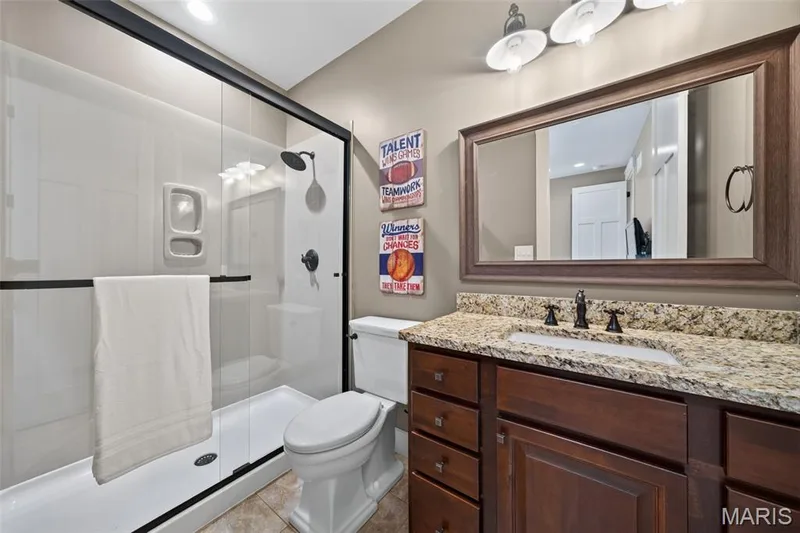 Private en-suite bathroom — 1950 Diehr Road, Wentzville, MO 63385