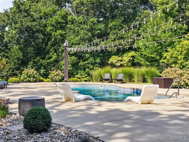 Gorgeou setting — 1950 Diehr Road, Wentzville, MO 63385