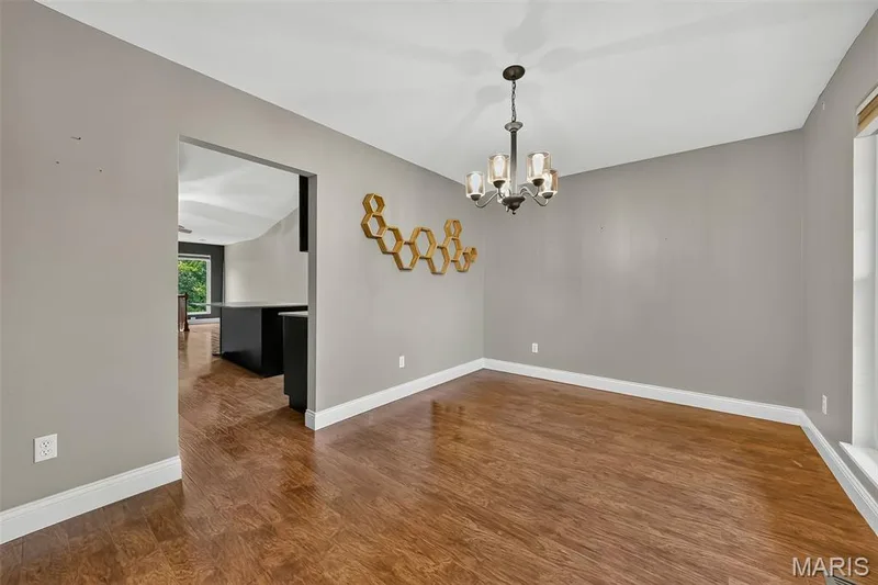 79 Huntleigh Woods Court, Wentzville, MO 63385 — listing photo 3 of 37