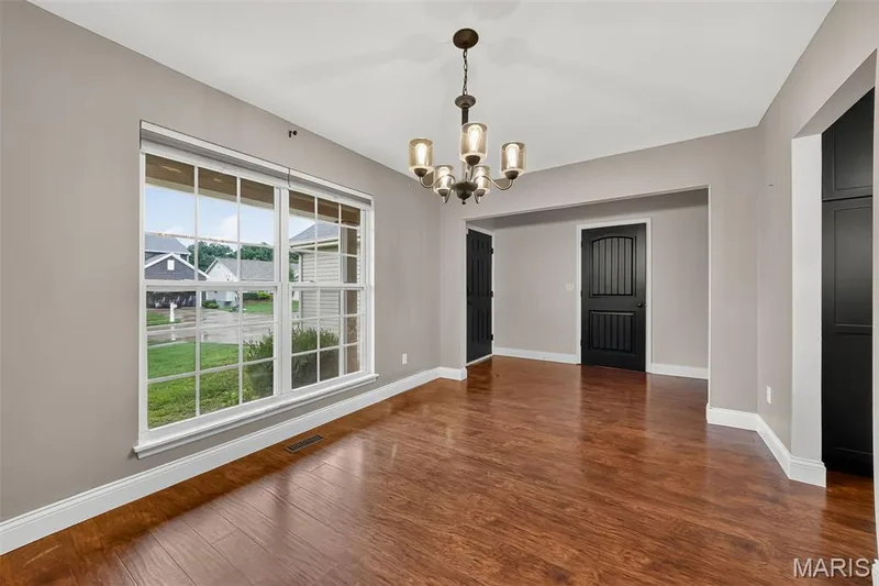 79 Huntleigh Woods Court, Wentzville, MO 63385 — listing photo 5 of 37