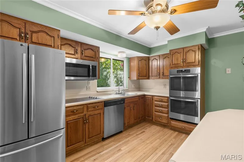 7 Greymore Drive, Chesterfield, MO 63017 — listing photo 12 of 26