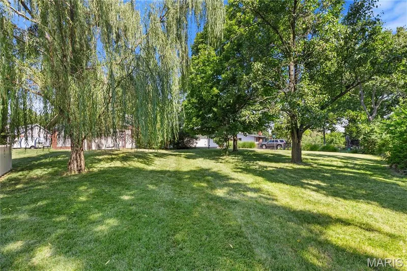7 Greymore Drive, Chesterfield, MO 63017 — listing photo 6 of 26