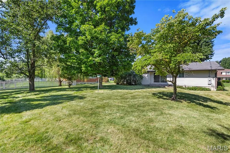 7 Greymore Drive, Chesterfield, MO 63017 — listing photo 25 of 26