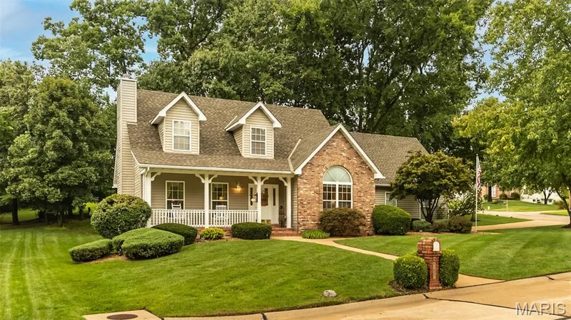 868 Natchez Drive, St Charles, MO 63303 — listing photo 5 of 63