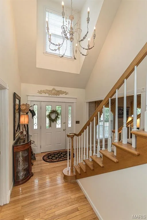 Look at that chandelier! — 868 Natchez Drive, St Charles, MO 63303