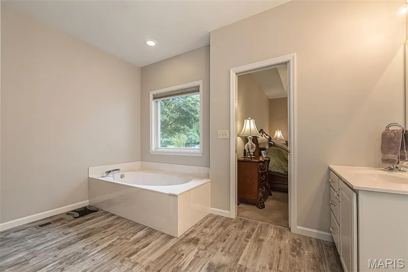 868 Natchez Drive, St Charles, MO 63303 — listing photo 29 of 63