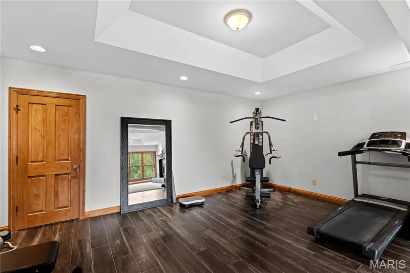 Tray ceiling with recessed lighting — 205 Howell Road, Defiance, MO 63341