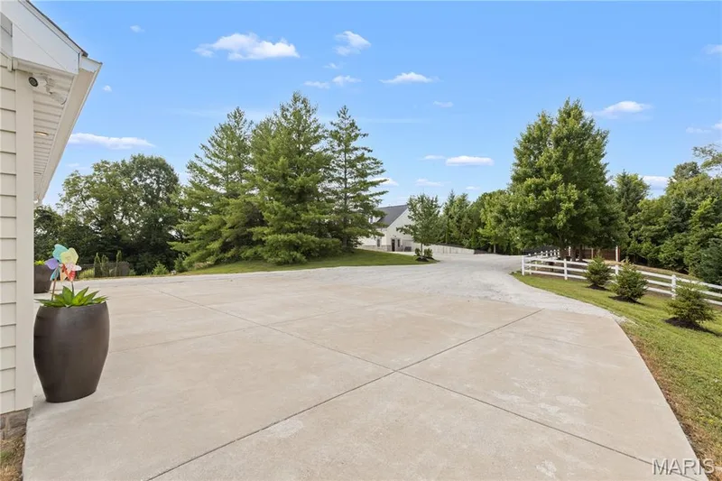 205 Howell Road, Defiance, MO 63341 — listing photo 73 of 86