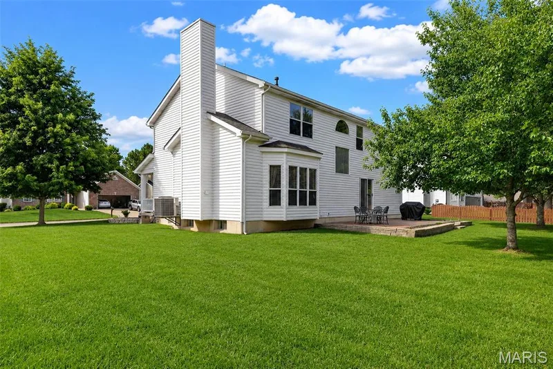 351 Briar Creek Court, St Charles, MO 63304 — listing photo 3 of 48