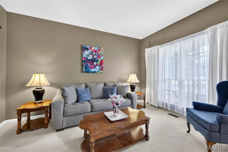 351 Briar Creek Court, St Charles, MO 63304 — listing photo 16 of 48