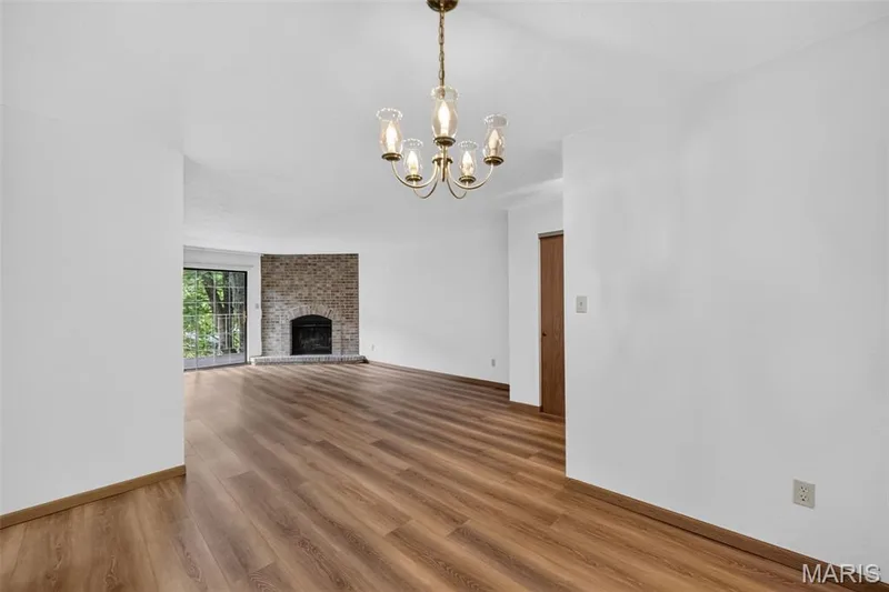 1440 Heritage Landing #201, St Charles, MO 63303 — listing photo 8 of 34