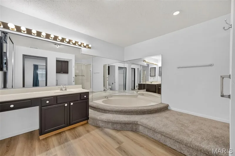 PRIMARY BATH — 1440 Heritage Landing #201, St Charles, MO 63303