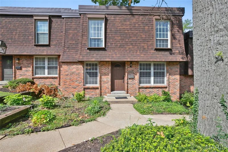 13511 Coliseum Drive, Chesterfield, MO — listing photo 1