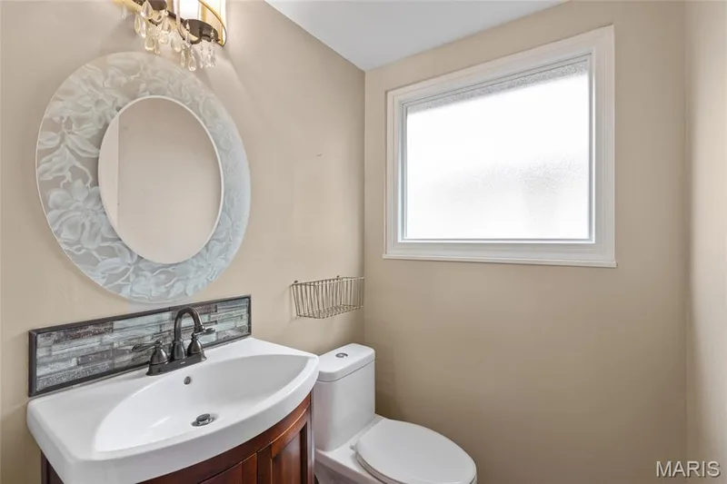 13511 Coliseum Drive, Chesterfield, MO 63017 — listing photo 11 of 55