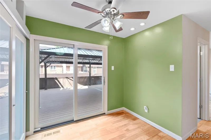 13511 Coliseum Drive, Chesterfield, MO 63017 — listing photo 12 of 55
