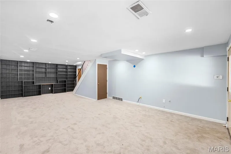 13511 Coliseum Drive, Chesterfield, MO 63017 — listing photo 37 of 55