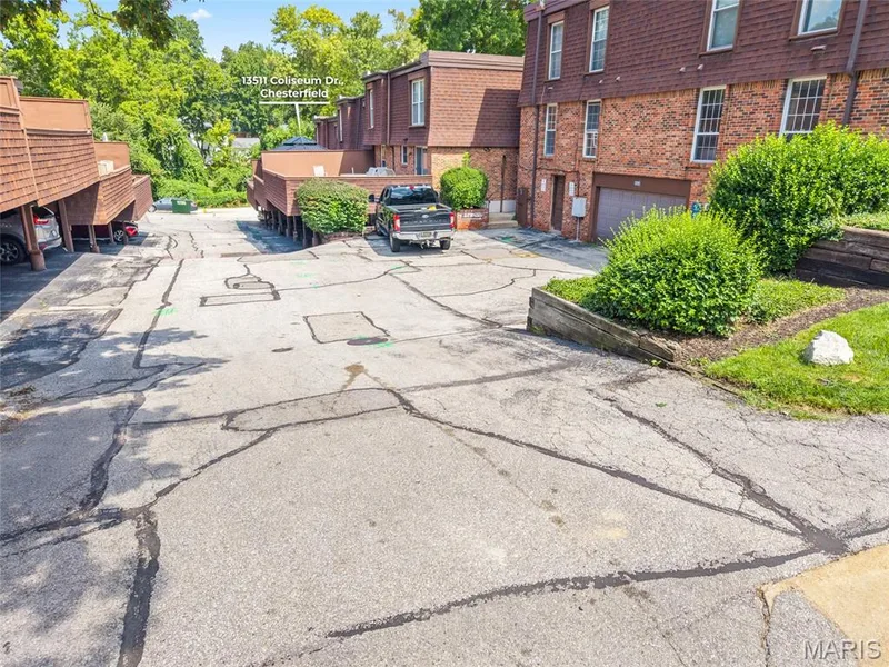 13511 Coliseum Drive, Chesterfield, MO 63017 — listing photo 44 of 55