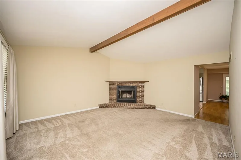 4209 Chisholm Trail Drive, St Charles, MO 63304 — listing photo 3 of 27
