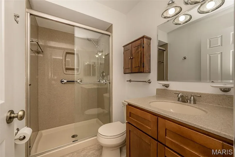 4209 Chisholm Trail Drive, St Charles, MO 63304 — listing photo 17 of 27