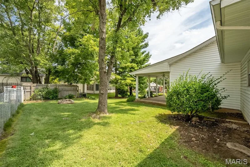4209 Chisholm Trail Drive, St Charles, MO 63304 — listing photo 23 of 27