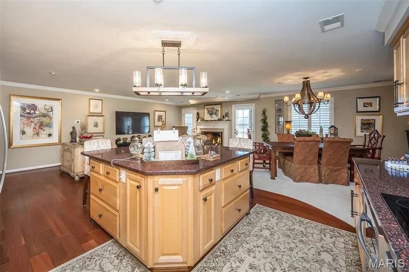 1512 Bedford Forge Court #19, Chesterfield, MO 63017 — listing photo 11 of 36