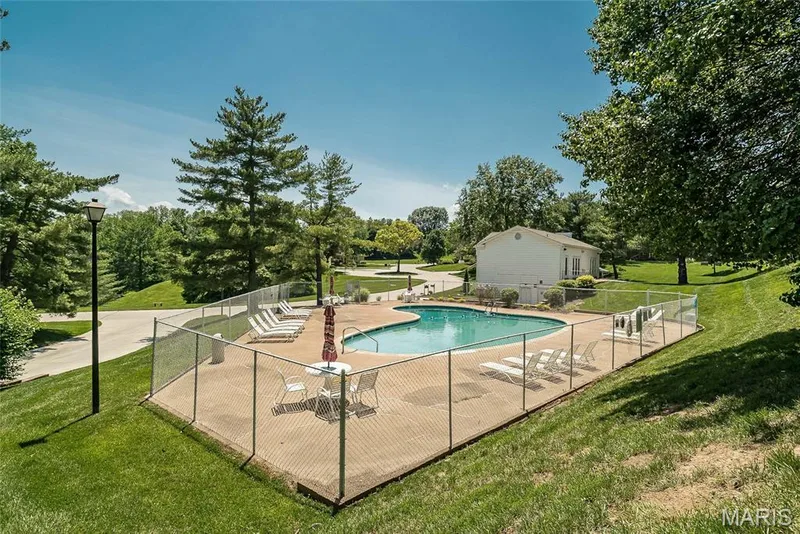 1512 Bedford Forge Court #19, Chesterfield, MO 63017 — listing photo 35 of 36