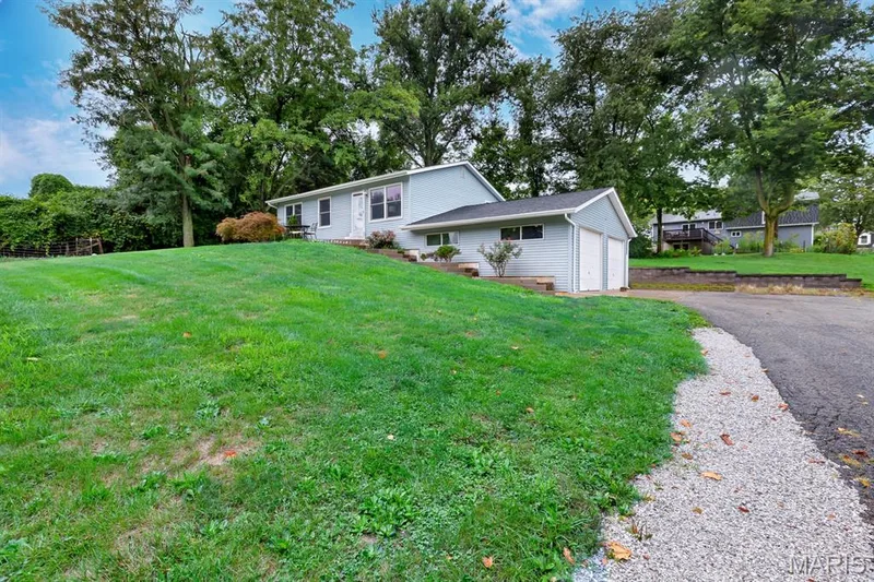 324 Westminster Drive, St Peters, MO 63376 — listing photo 5 of 31