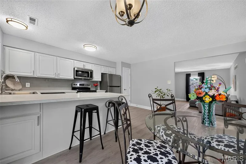 31 Delray #E, St Peters, MO 63376 — listing photo 10 of 26